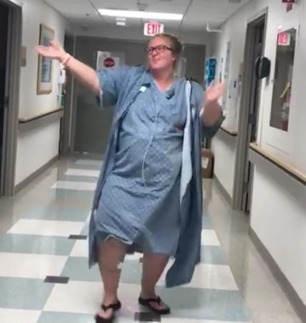 This Pregnant Mom Can Dance!