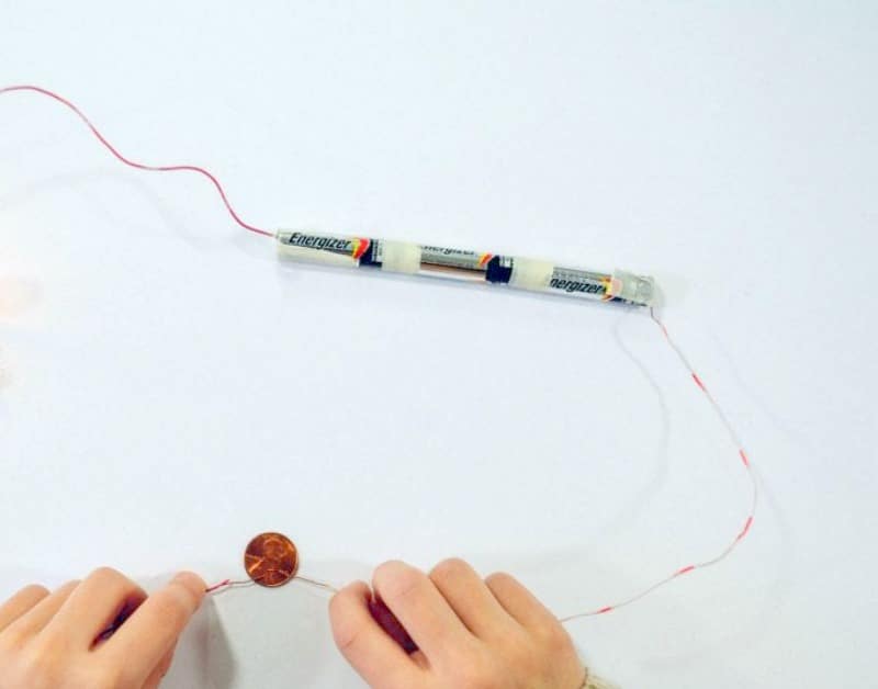 Easy and Fun Electricity Science Experiment