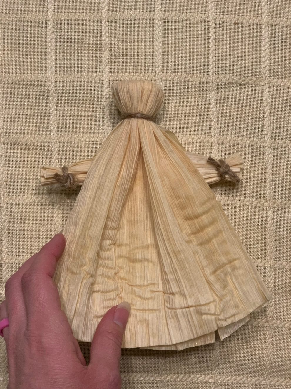 How to Make Corn Husk Dolls (with Free Printable Instructions) Hip