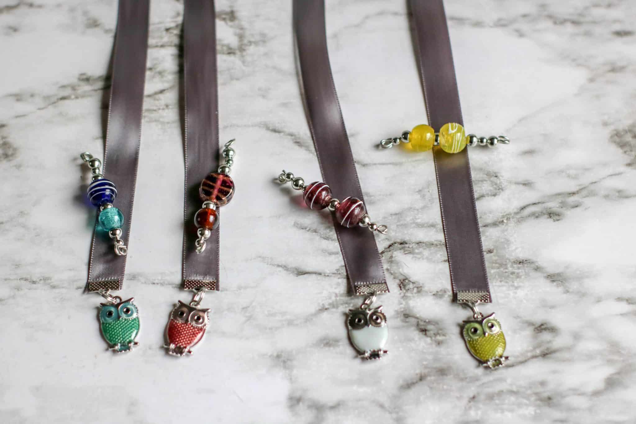 5 Minutes to Make: A Ribbon Bookmark  Ribbon bookmarks, Bookmarks  handmade, Beaded bookmarks